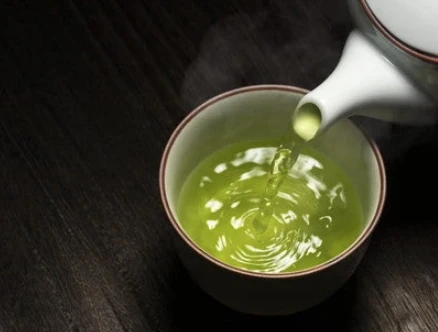 Green Tea vs Estratt
